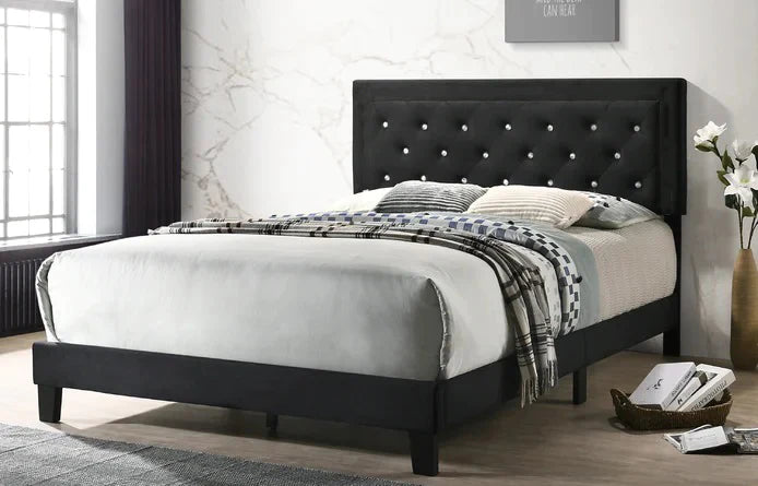 Black Velvet Tufted With Rhinestones Kudratt